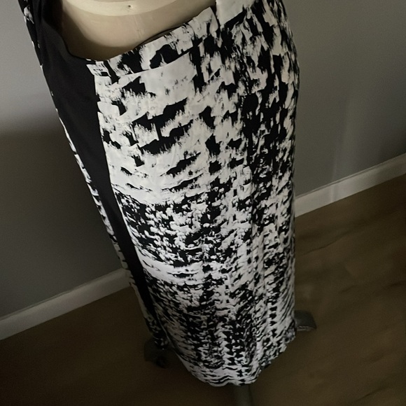 BCBGMAXAZRIA Maxi Skirt - Picture 5 of 9